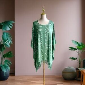 0102/  Soft Green Moon Chase Poncho With Fringes, Short Kimono